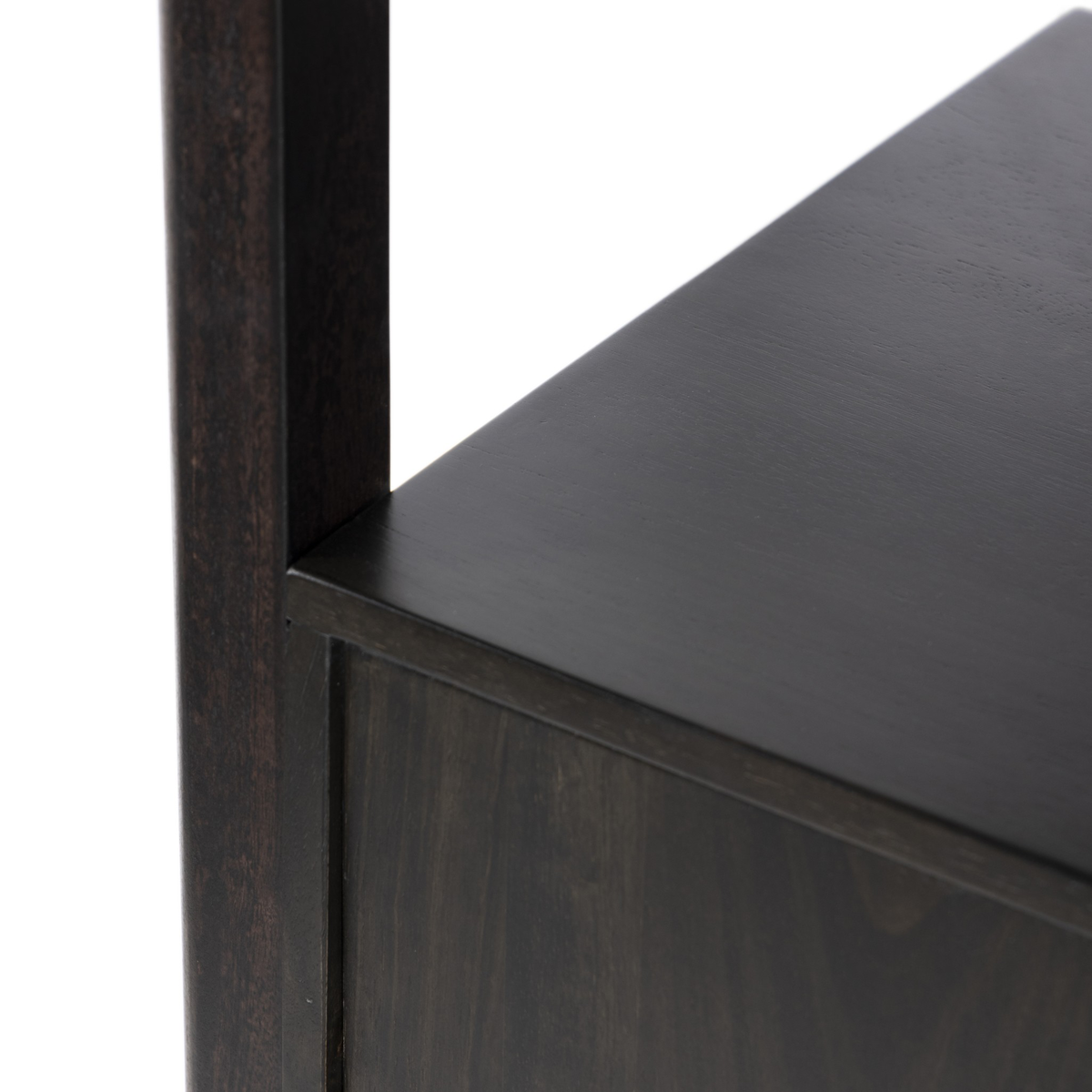 #color_worn-black-acacia