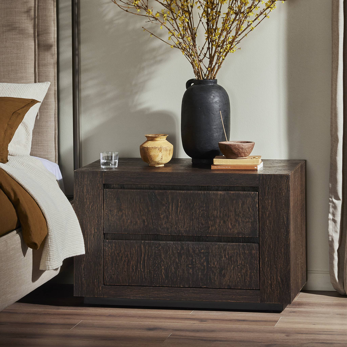 Abaso Nightstand