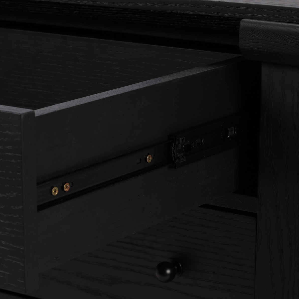 #color_stained-black-oak-veneer