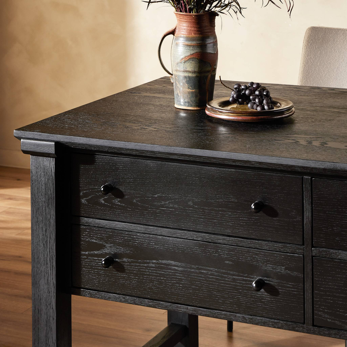 #color_stained-black-oak-veneer