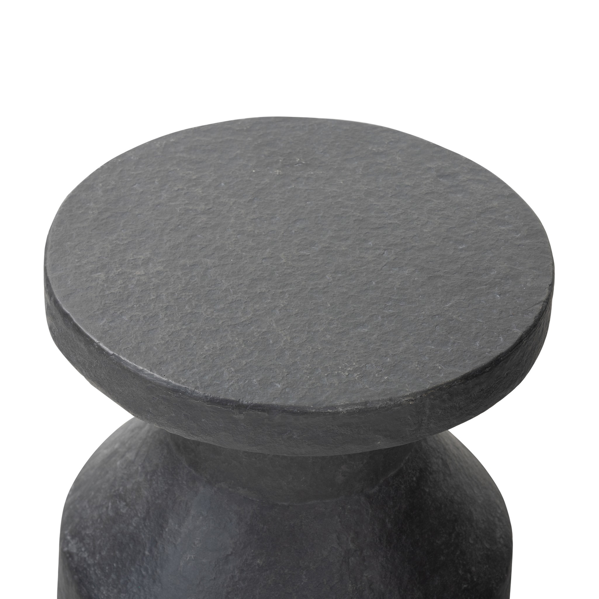#color_distressed-graphite-concrete