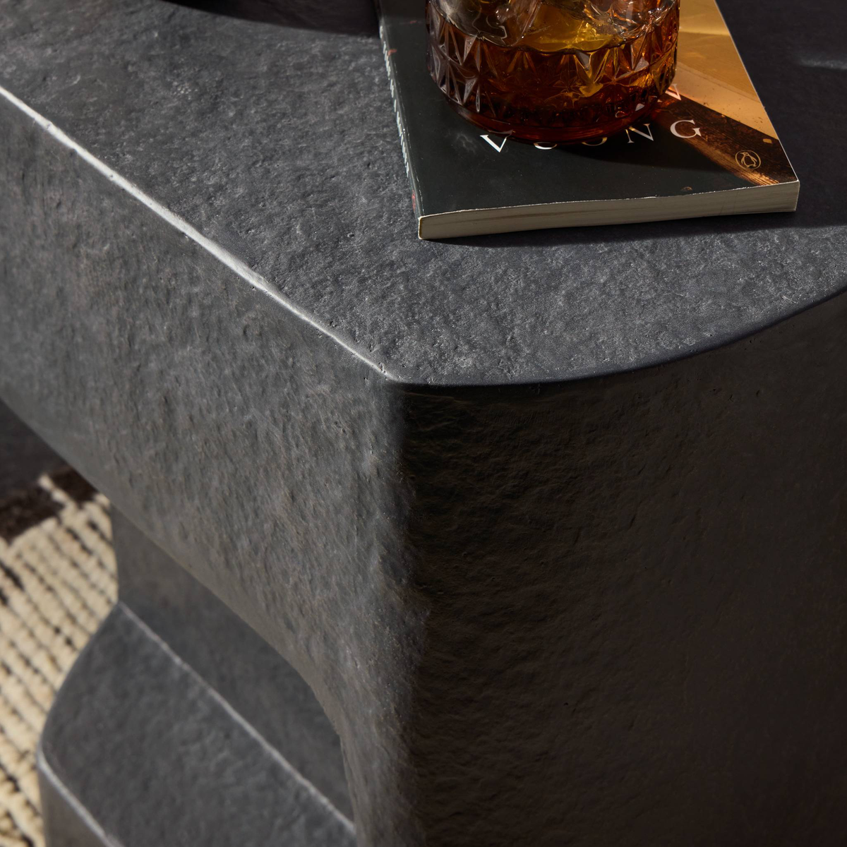 #color_distressed-graphite-concrete