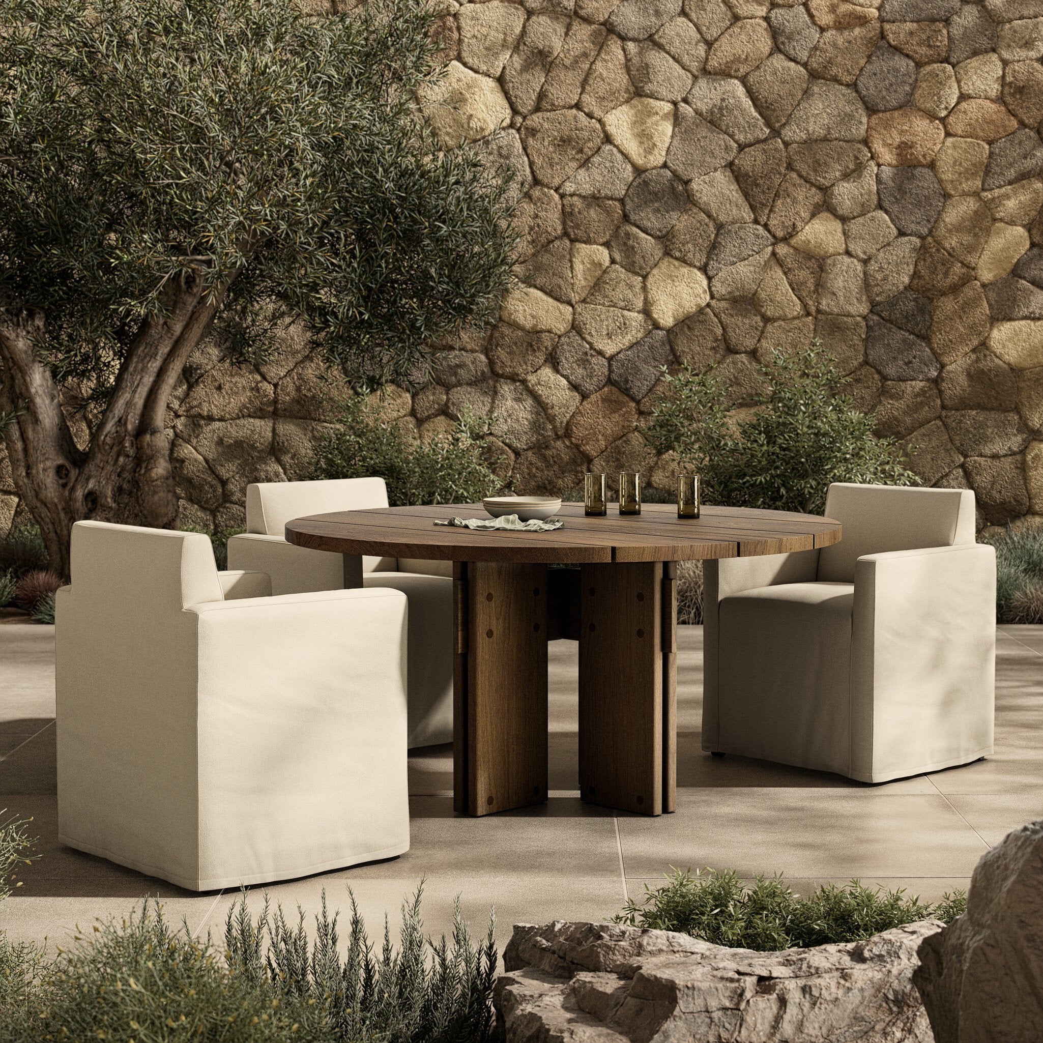 Railay Round Outdoor Dining Table-60"