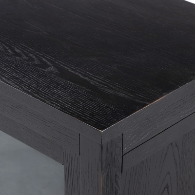 #color_worn-black