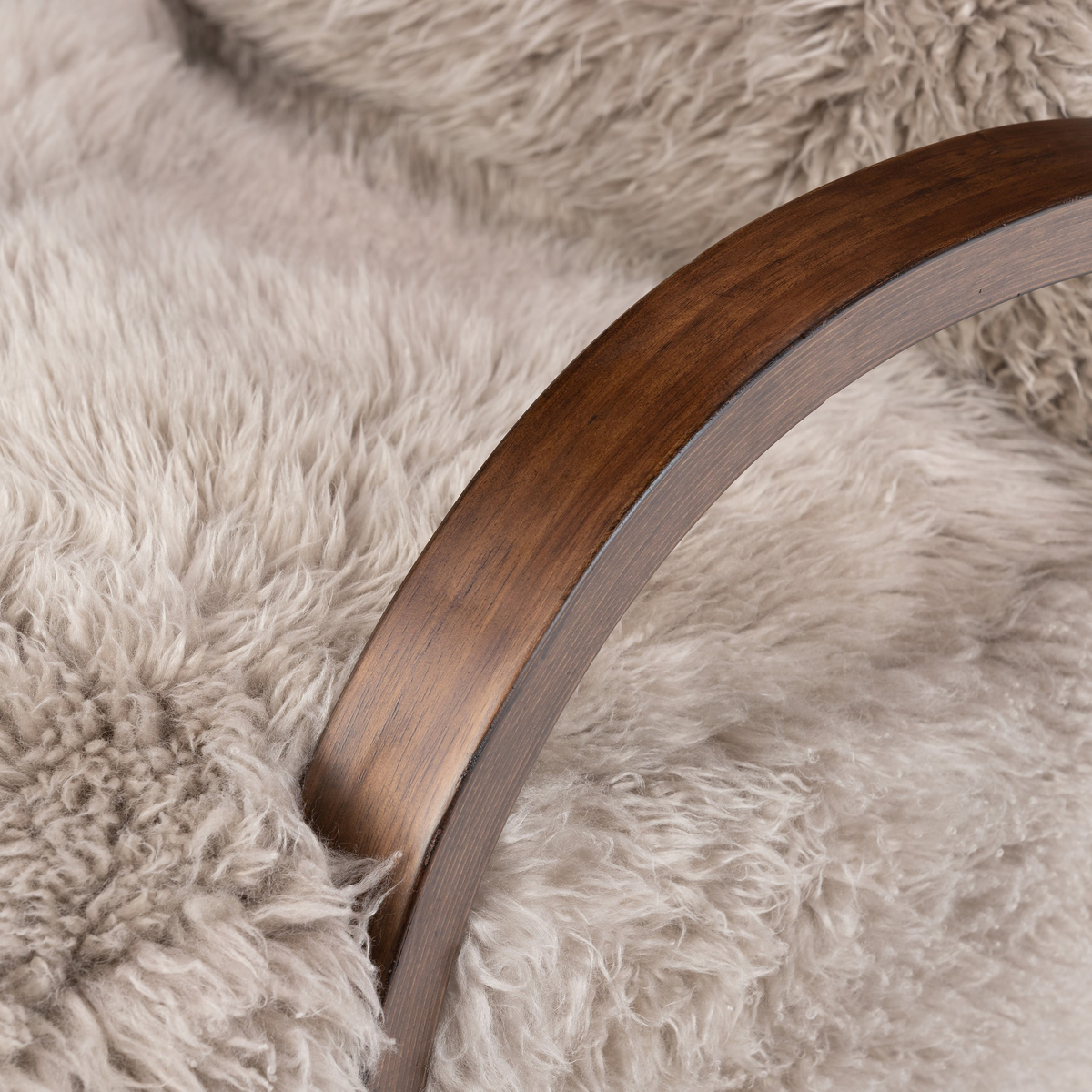 #color_taupe-mongolian-fur