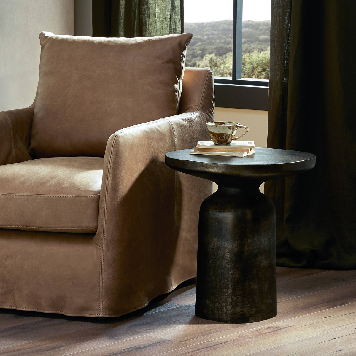 #color_distressed-bronze