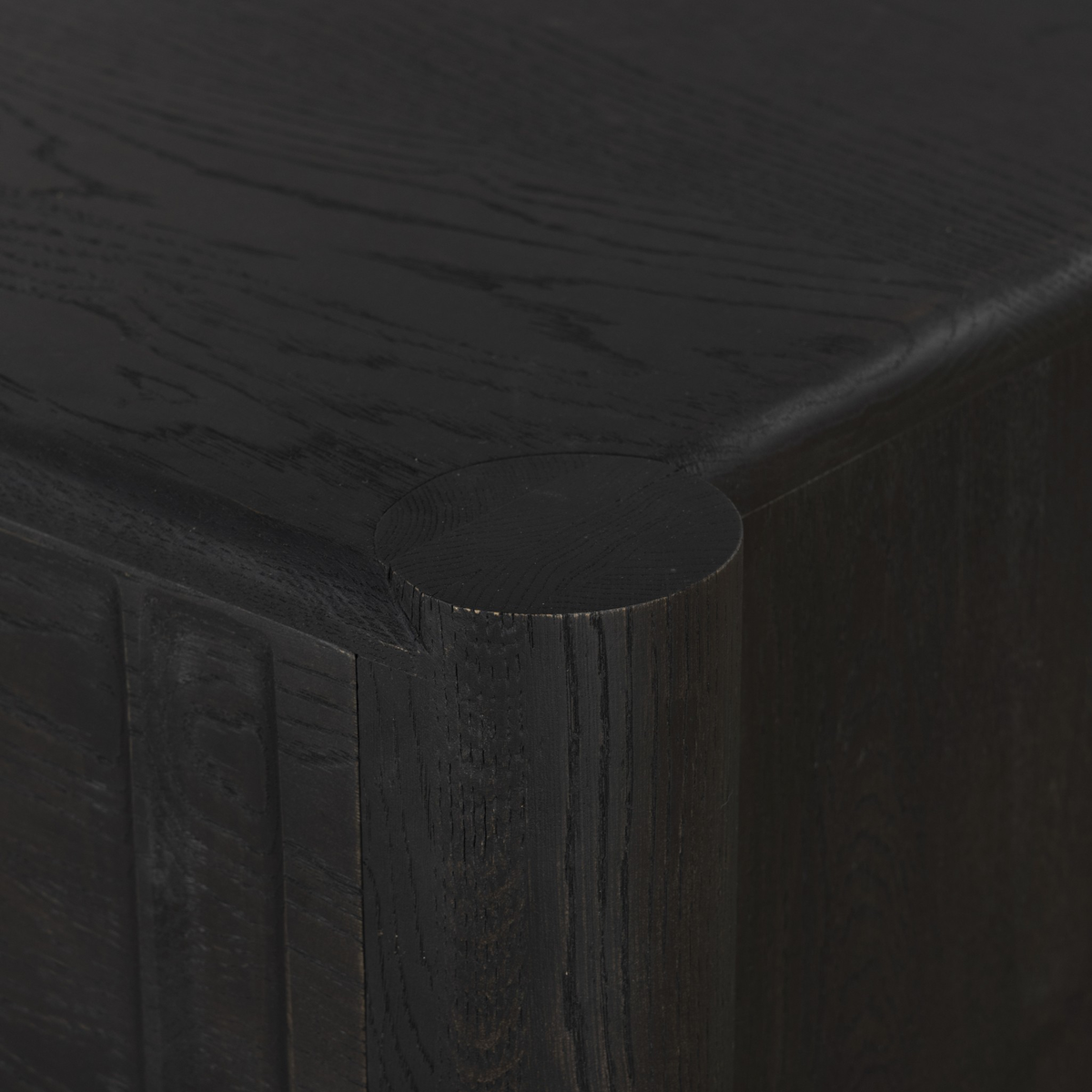 Ezri 6 Drawer Dresser