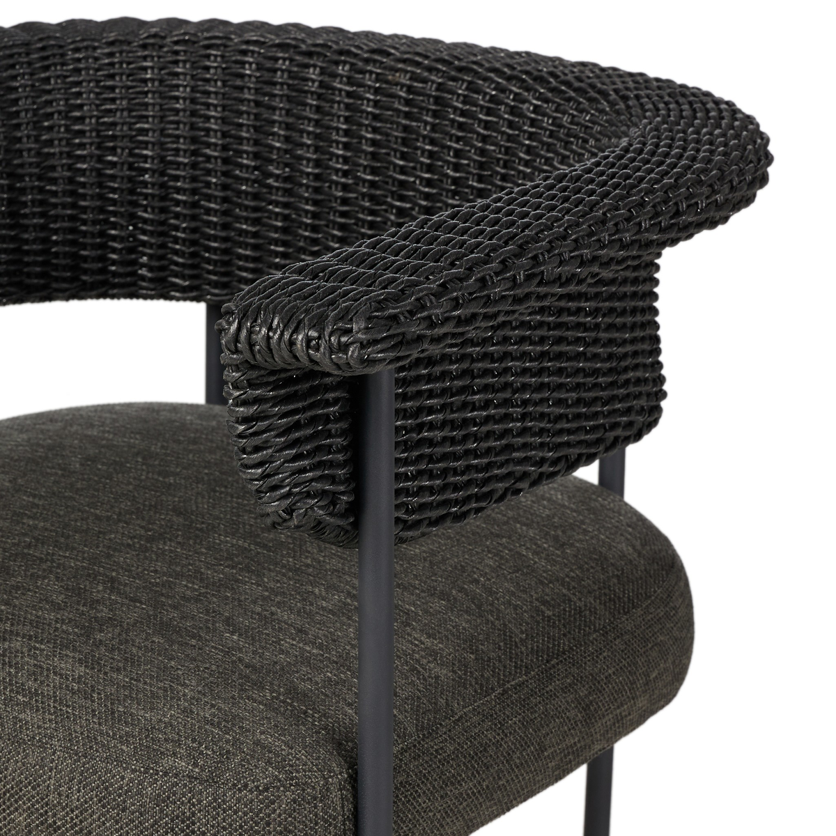 #color_ellor-black