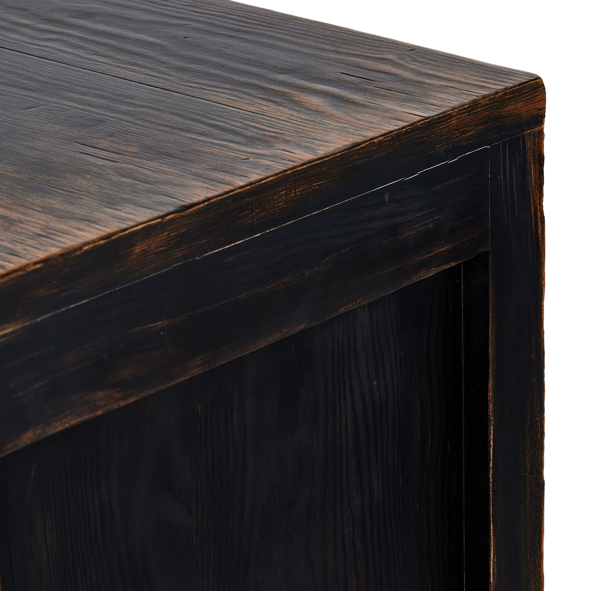 #color_distressed-black