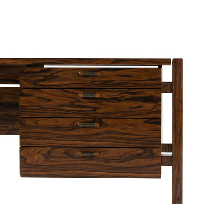 Marcela Desk