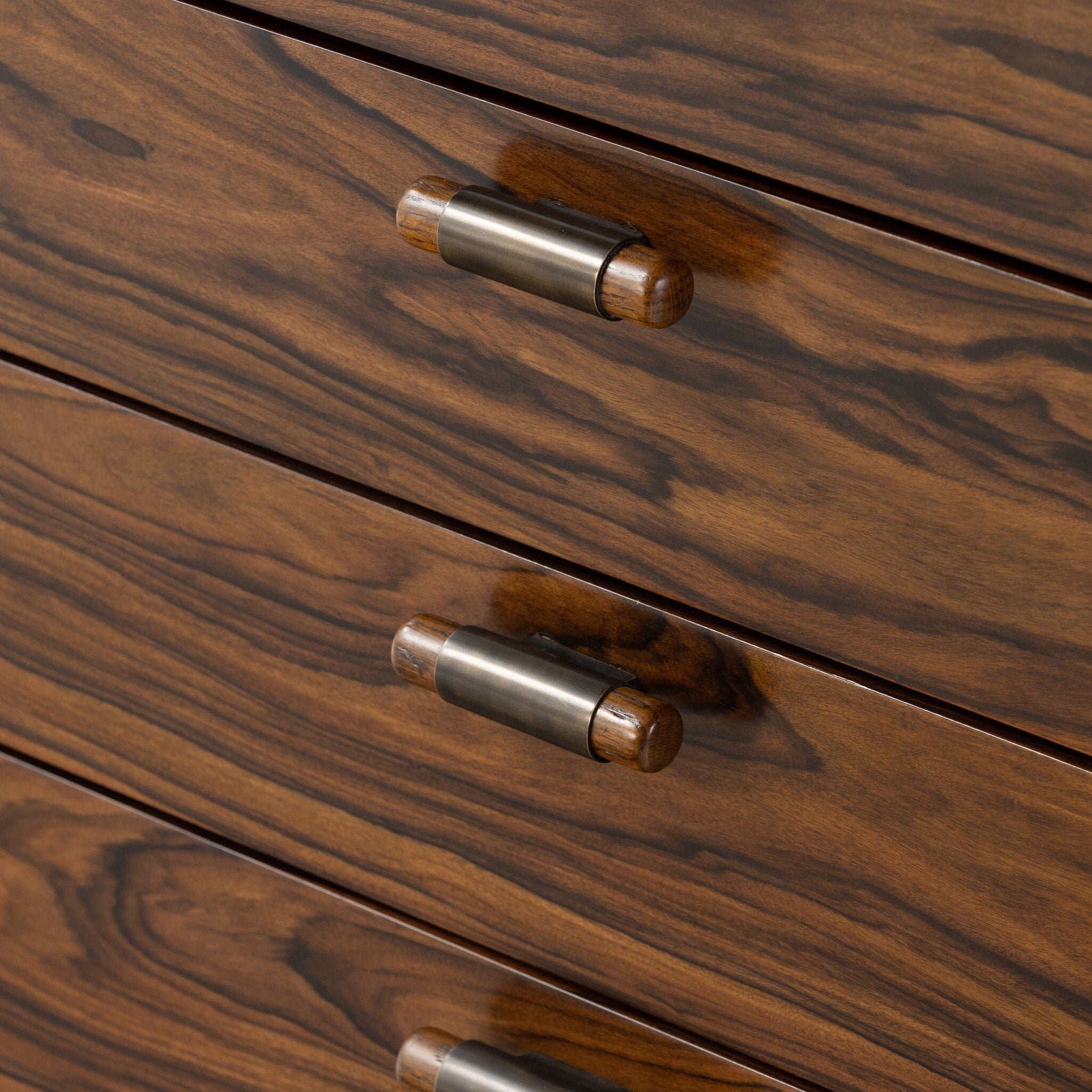 Marcela Desk