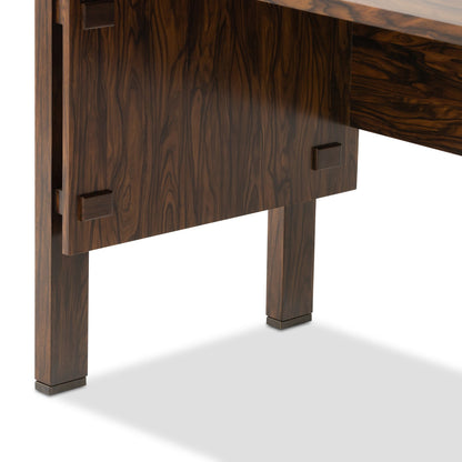 Marcela Desk