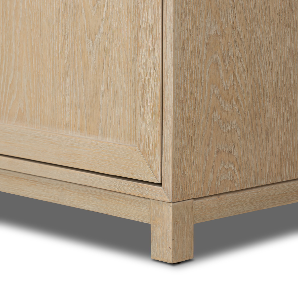 #color_satin-bleached-oak-veneer