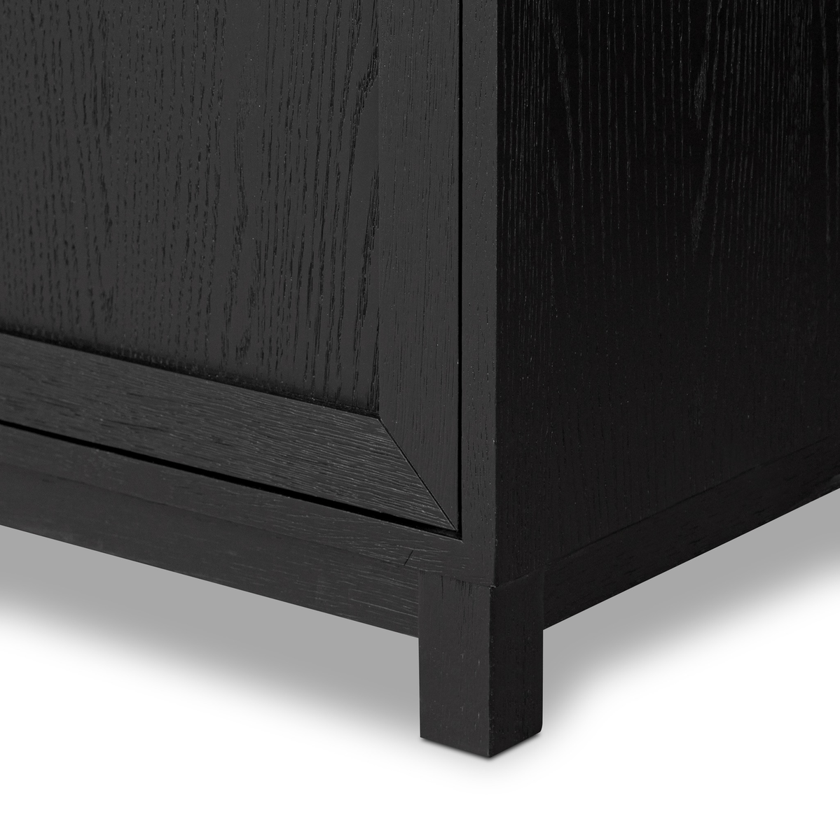 #color_satin-drifted-black-veneer