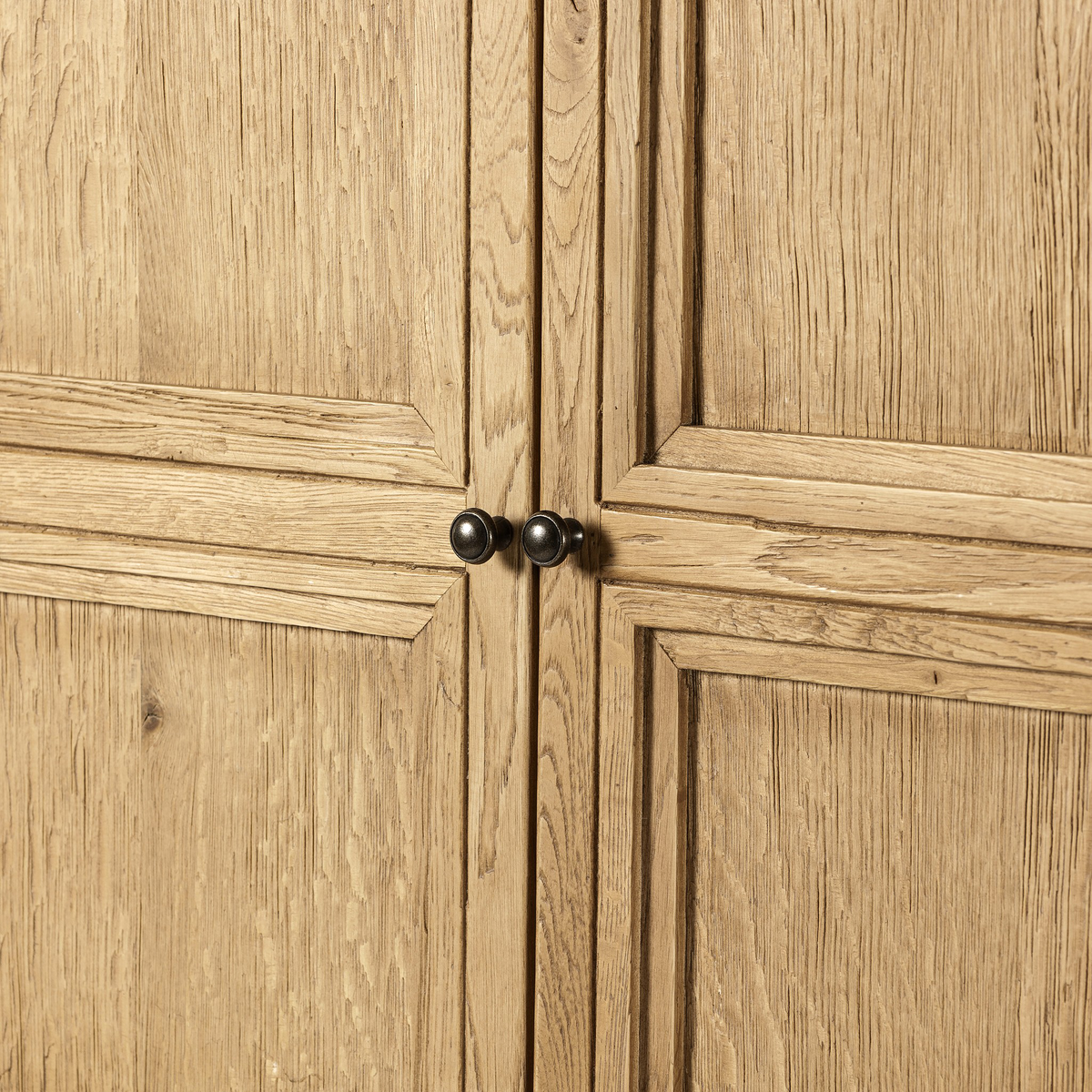#color_worn-oak