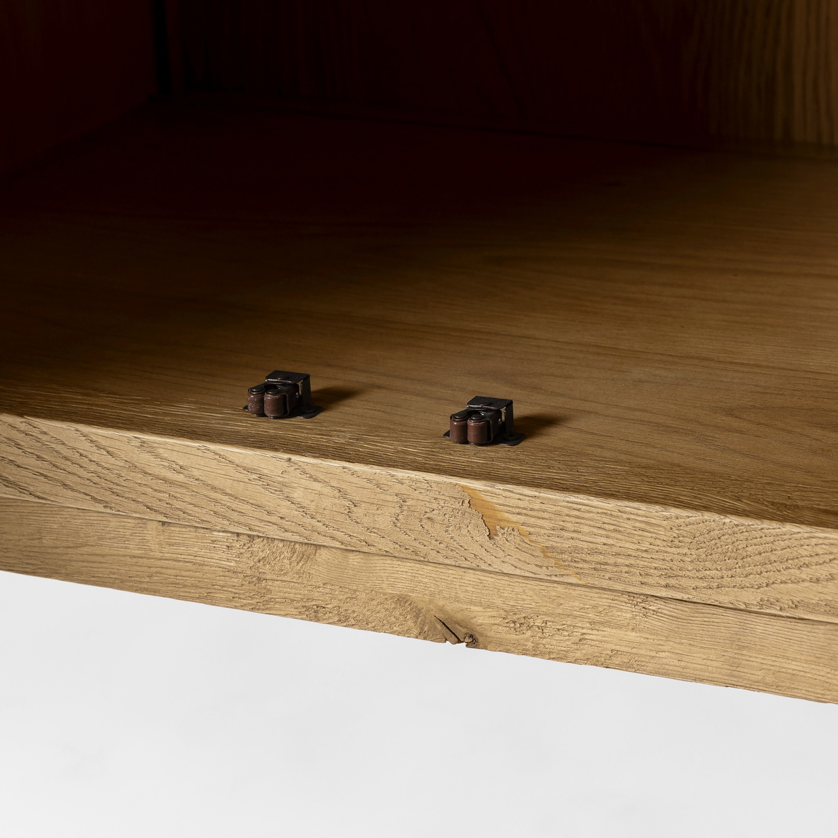 #color_worn-oak