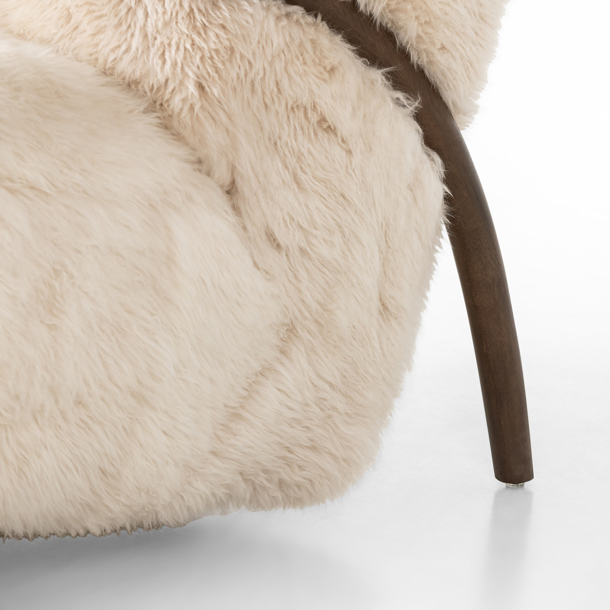 #color_champagne-mongolian-fur