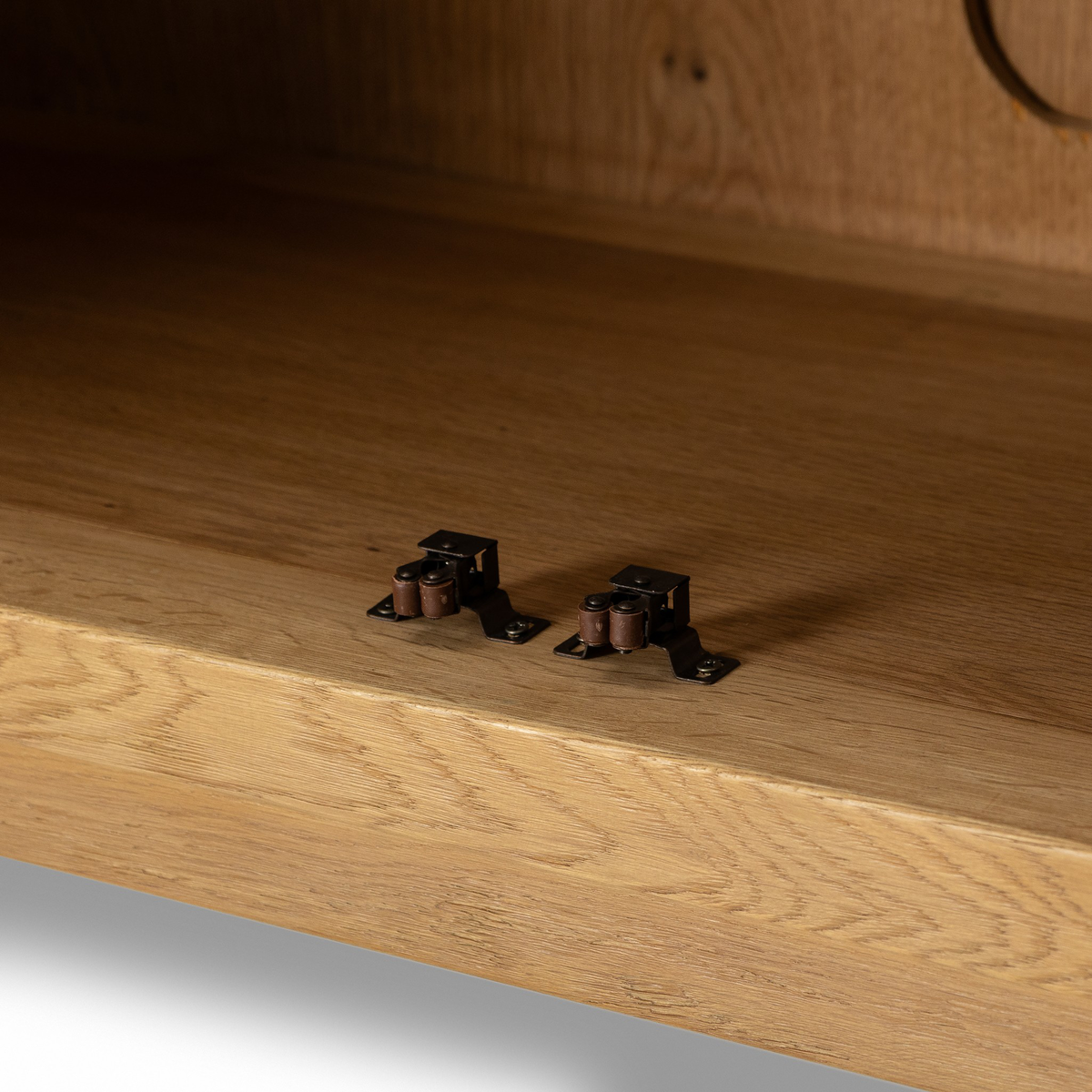 #color_worn-oak-veneer