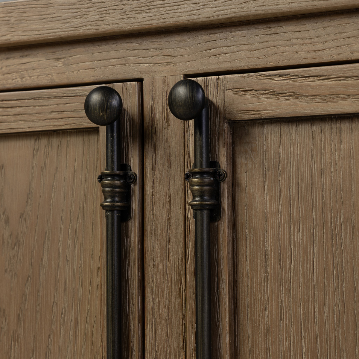 #color_weathered-washed-oak-veneer