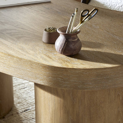 Leeds Desk