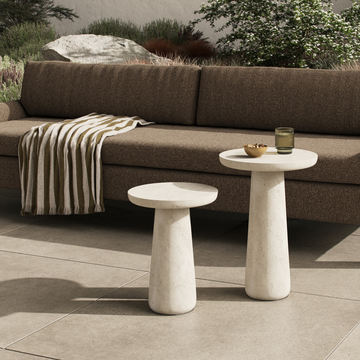 #color_aged-white-concrete