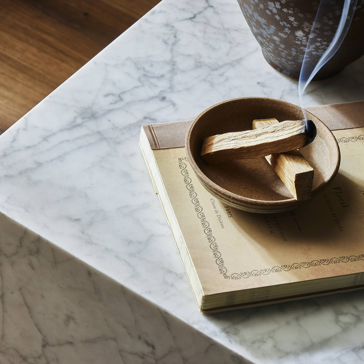 #color_white-carrara-marble