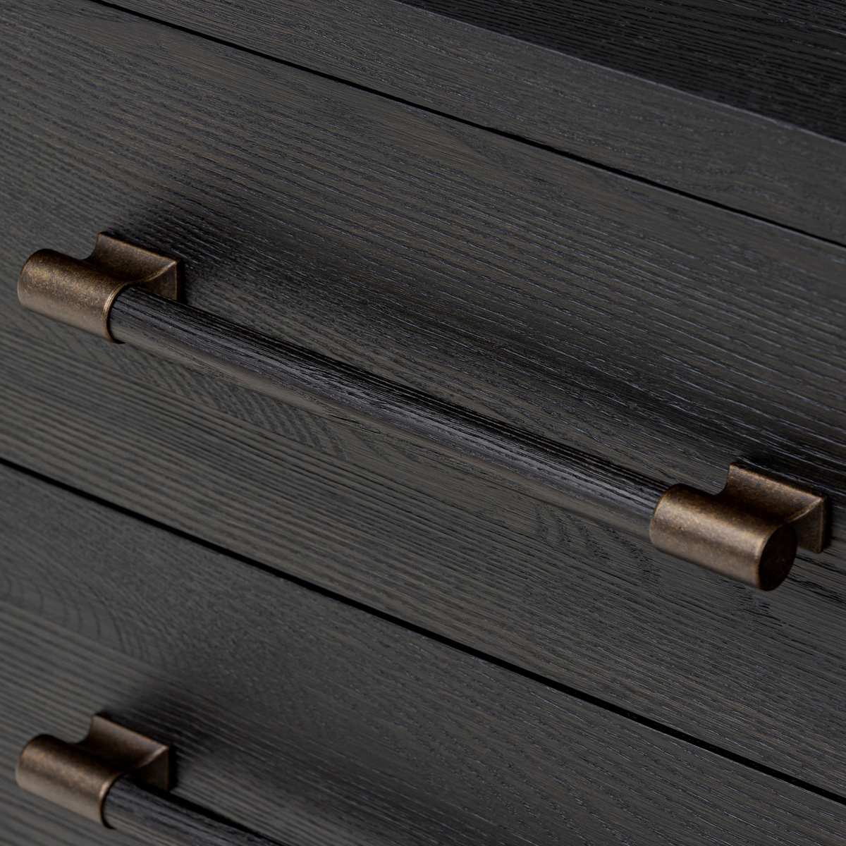 Adolfo Media Console