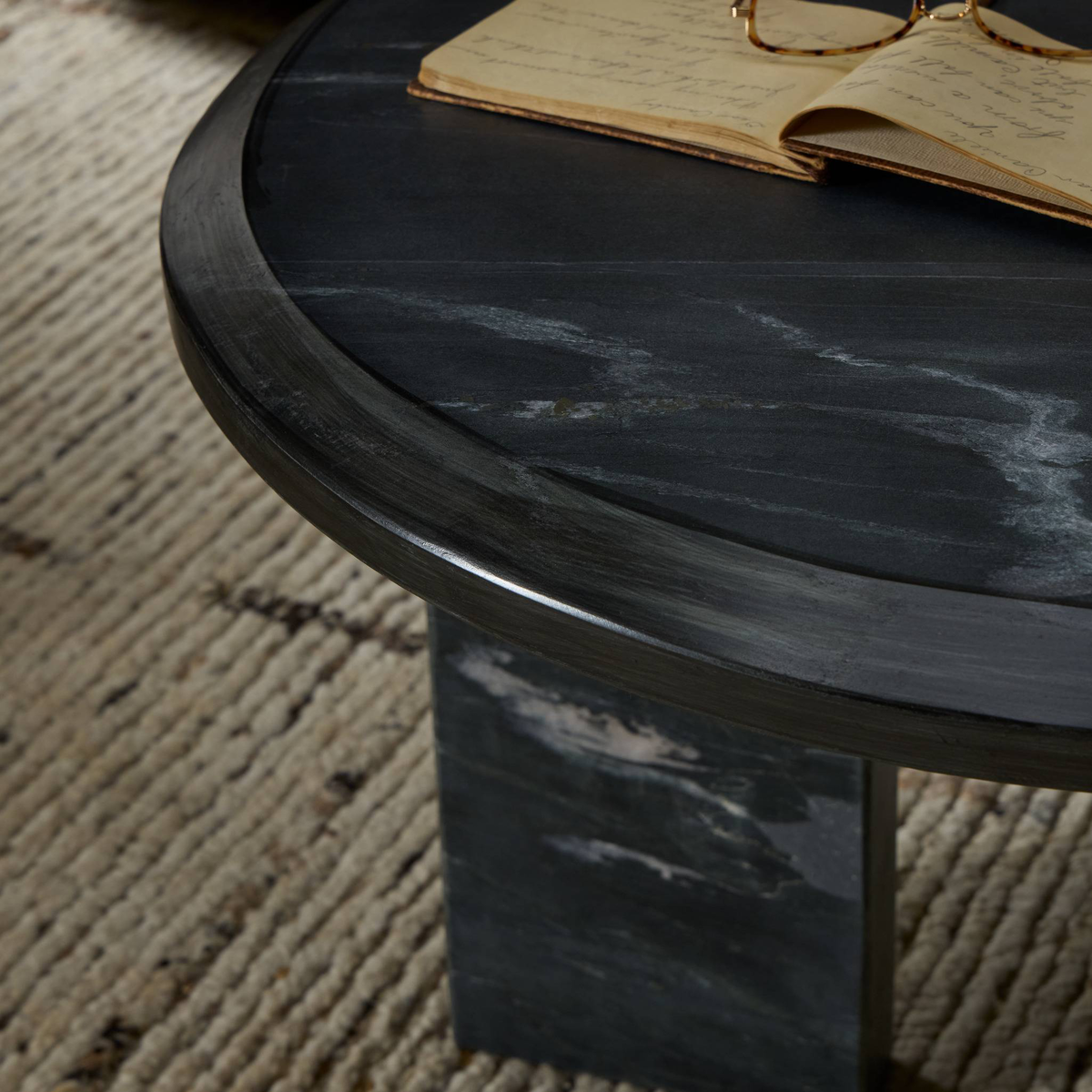 #color_black-marble