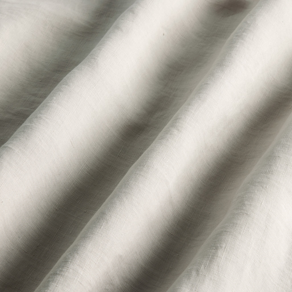 #color_sable-light-grey