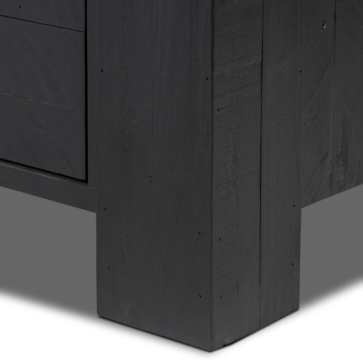 #color_aged-black-pine