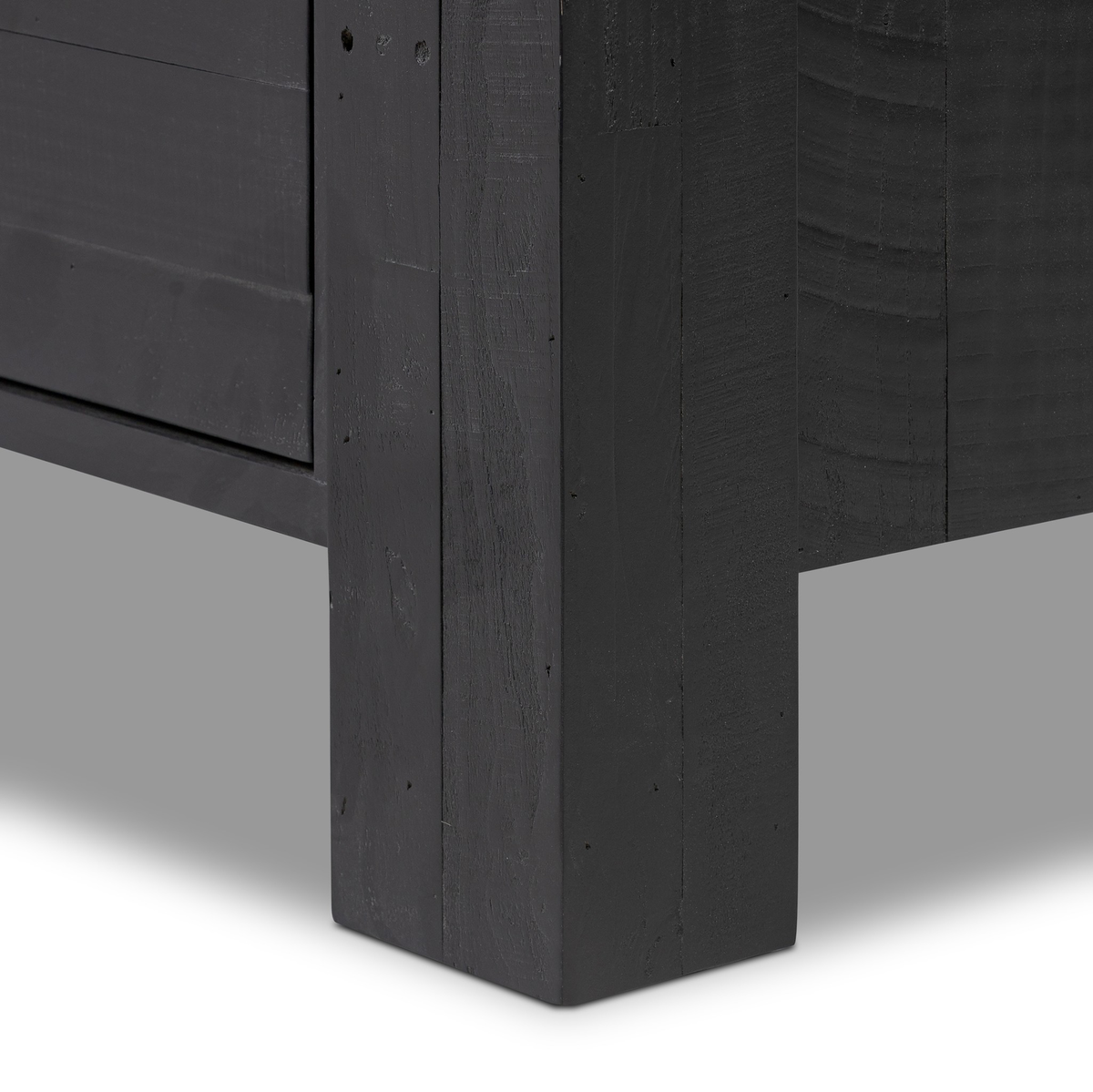 #color_aged-black-pine