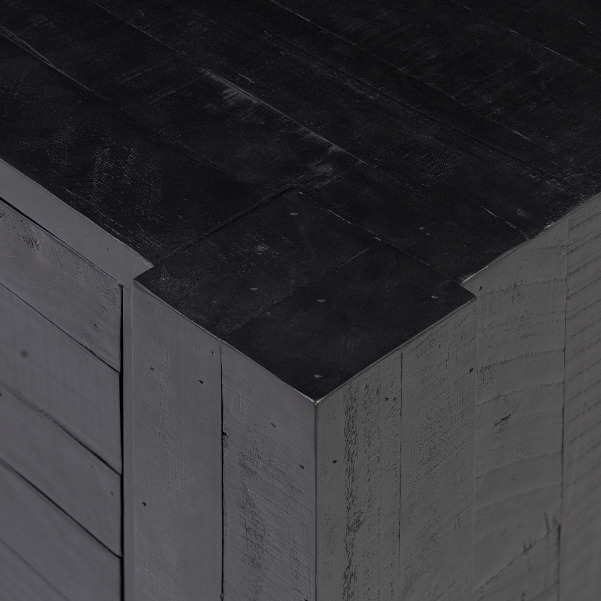 #color_aged-black-pine