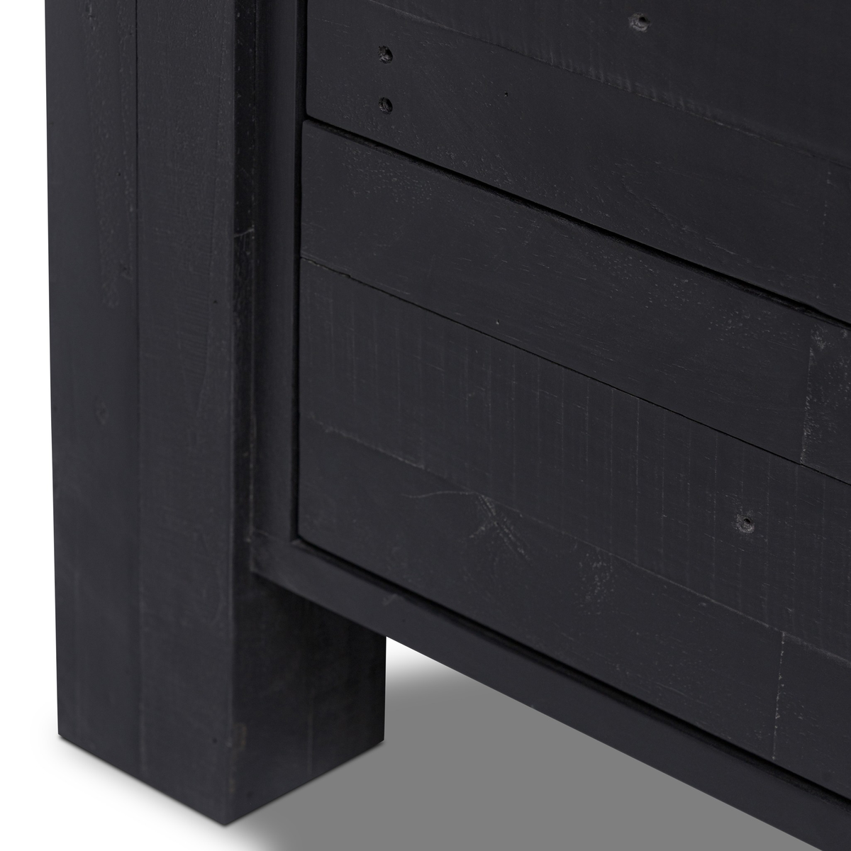 #color_aged-black-pine