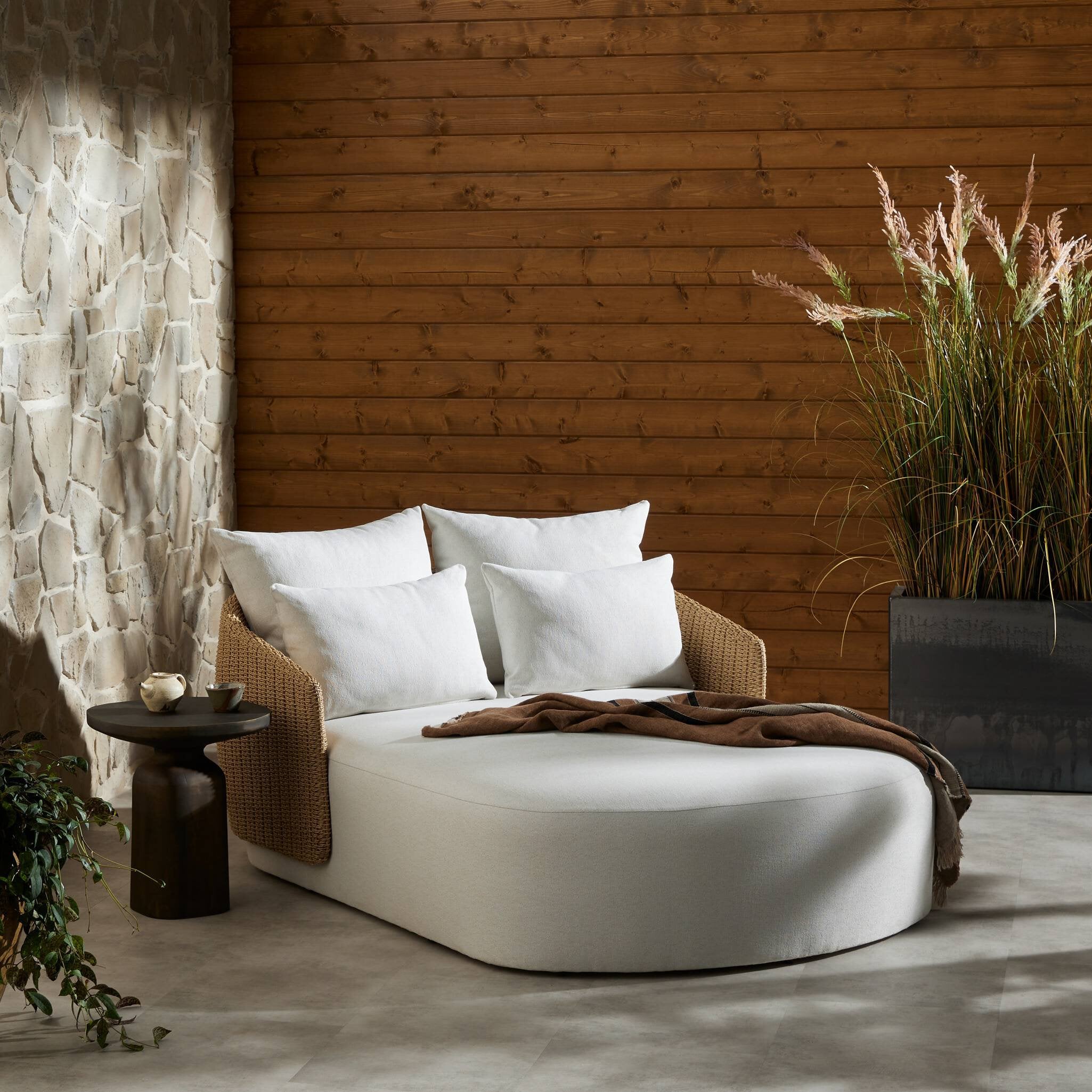 Maven Outdoor Double Chaise