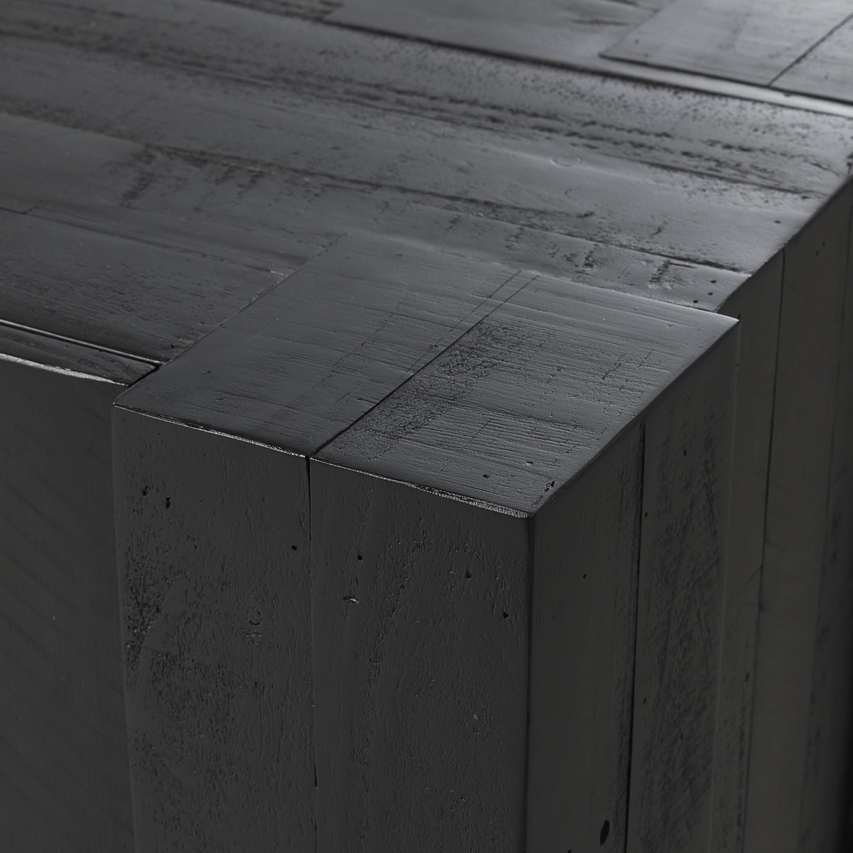 #color_aged-black-pine