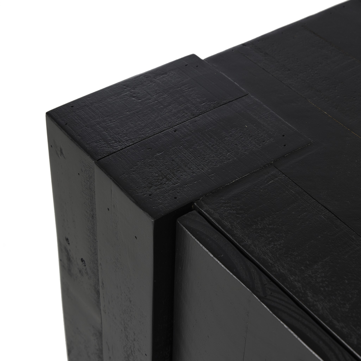 #color_aged-black-pine