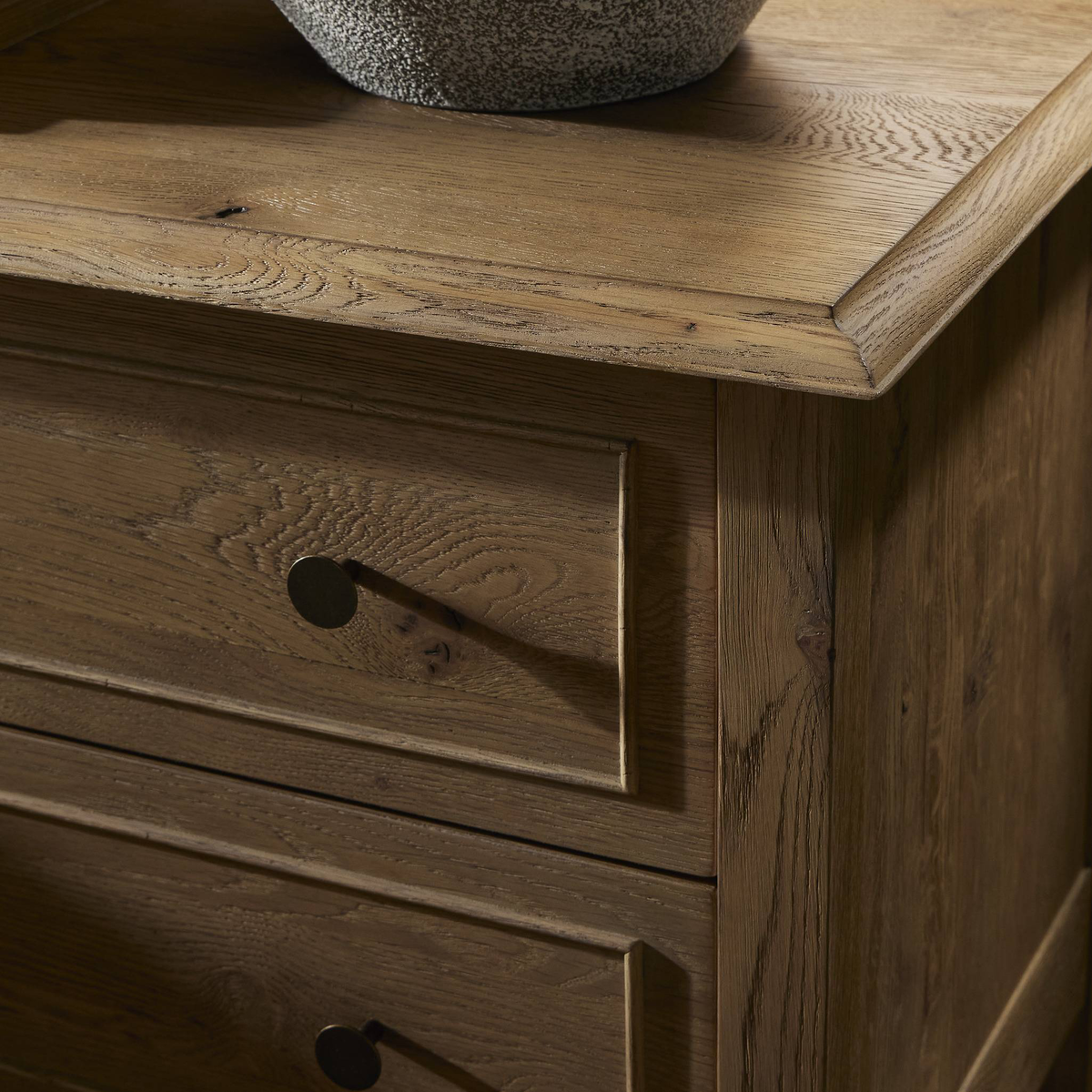 #color_aged-smoked-oak-resawn