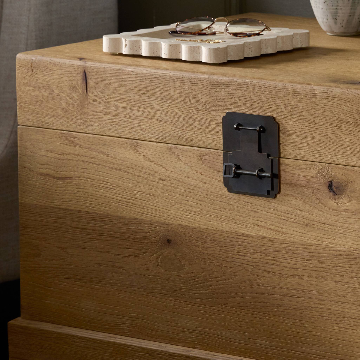 #color_light-toasted-oak