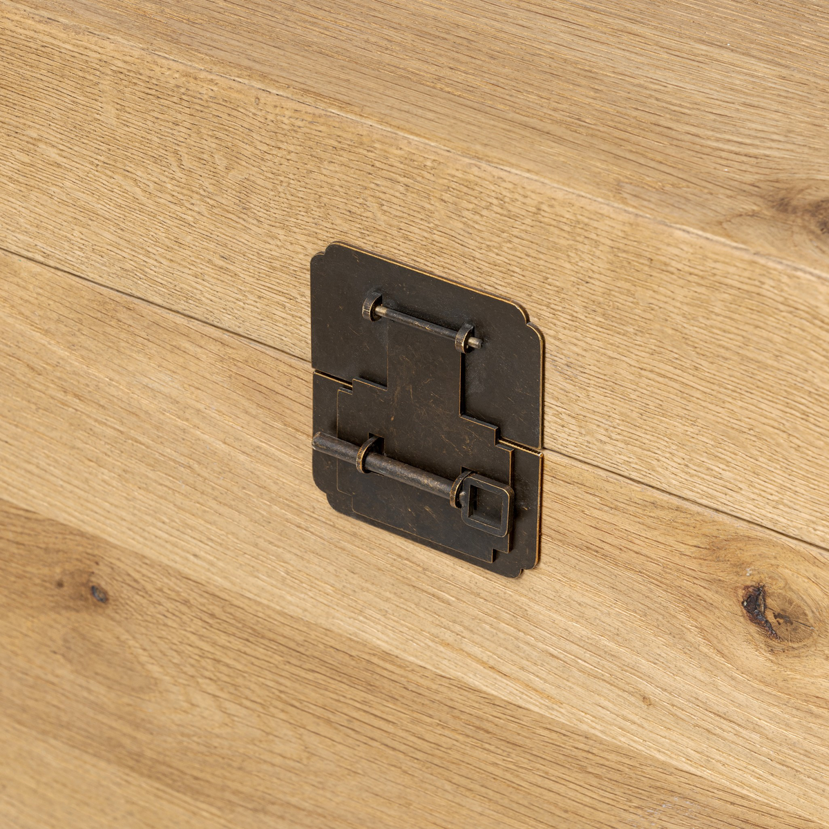 #color_light-toasted-oak