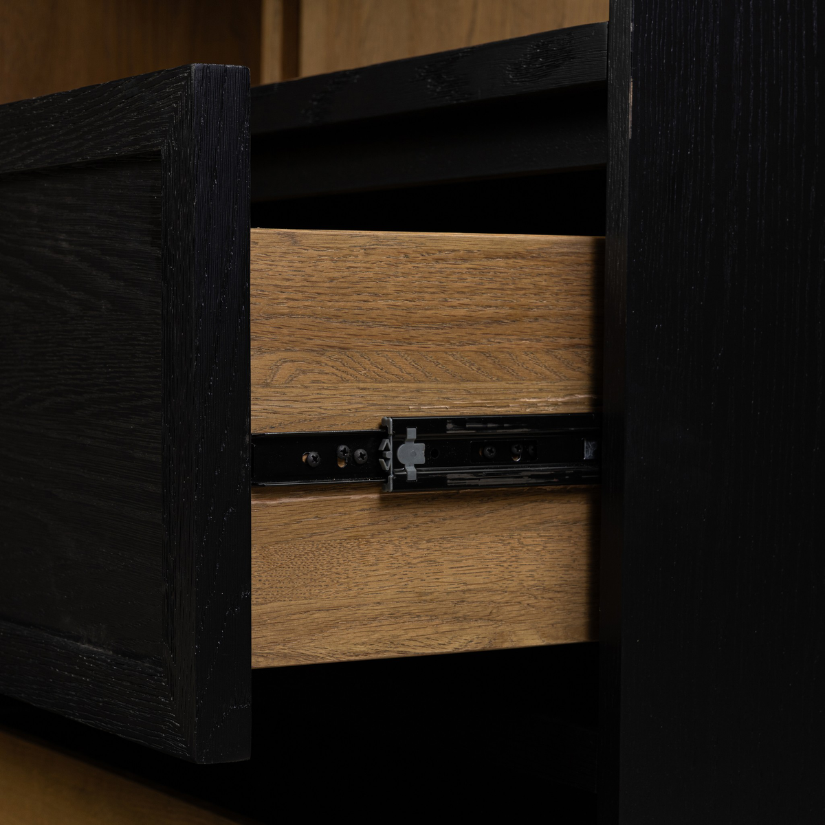 #color_drifted-matte-black