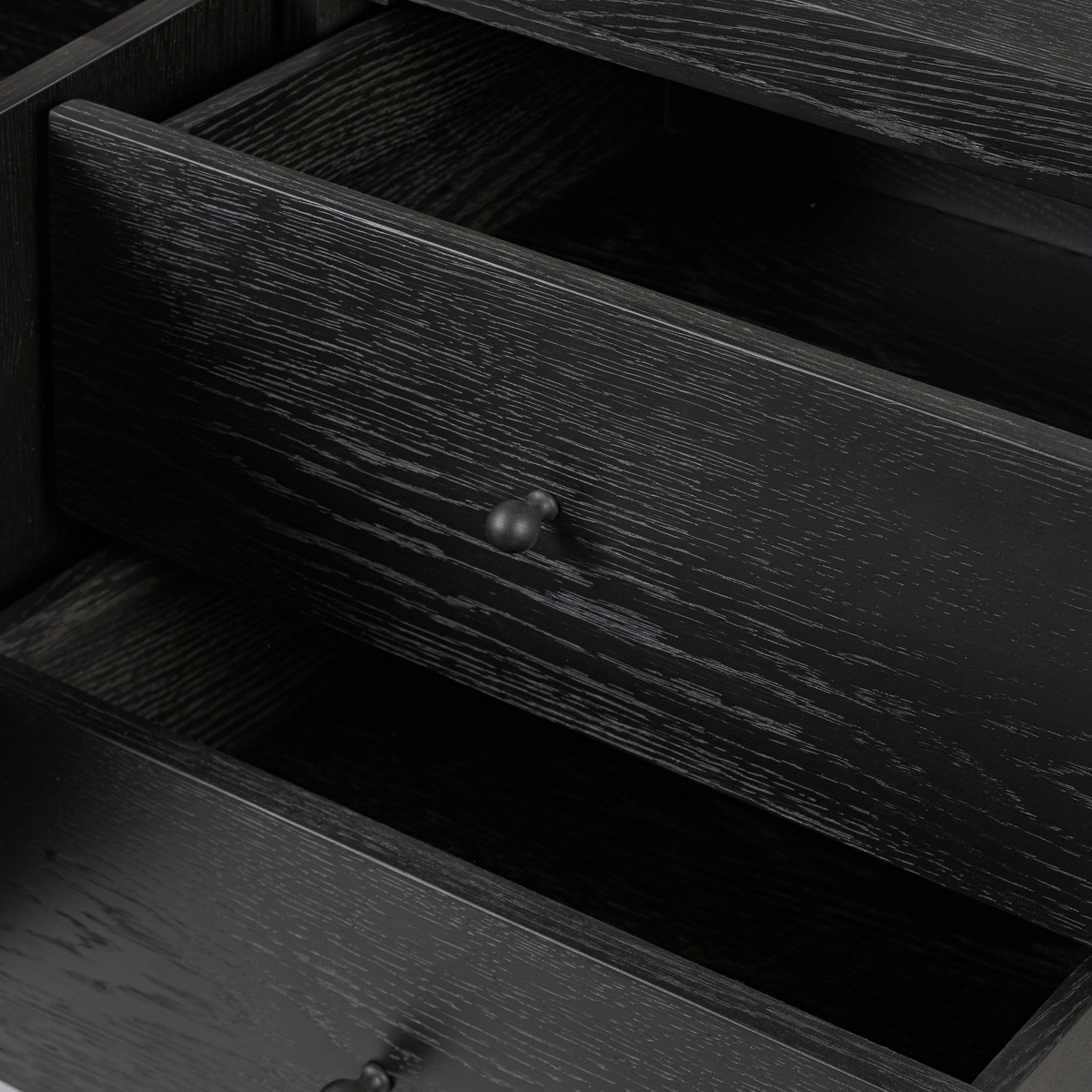 #color_ebony-oak-veneer