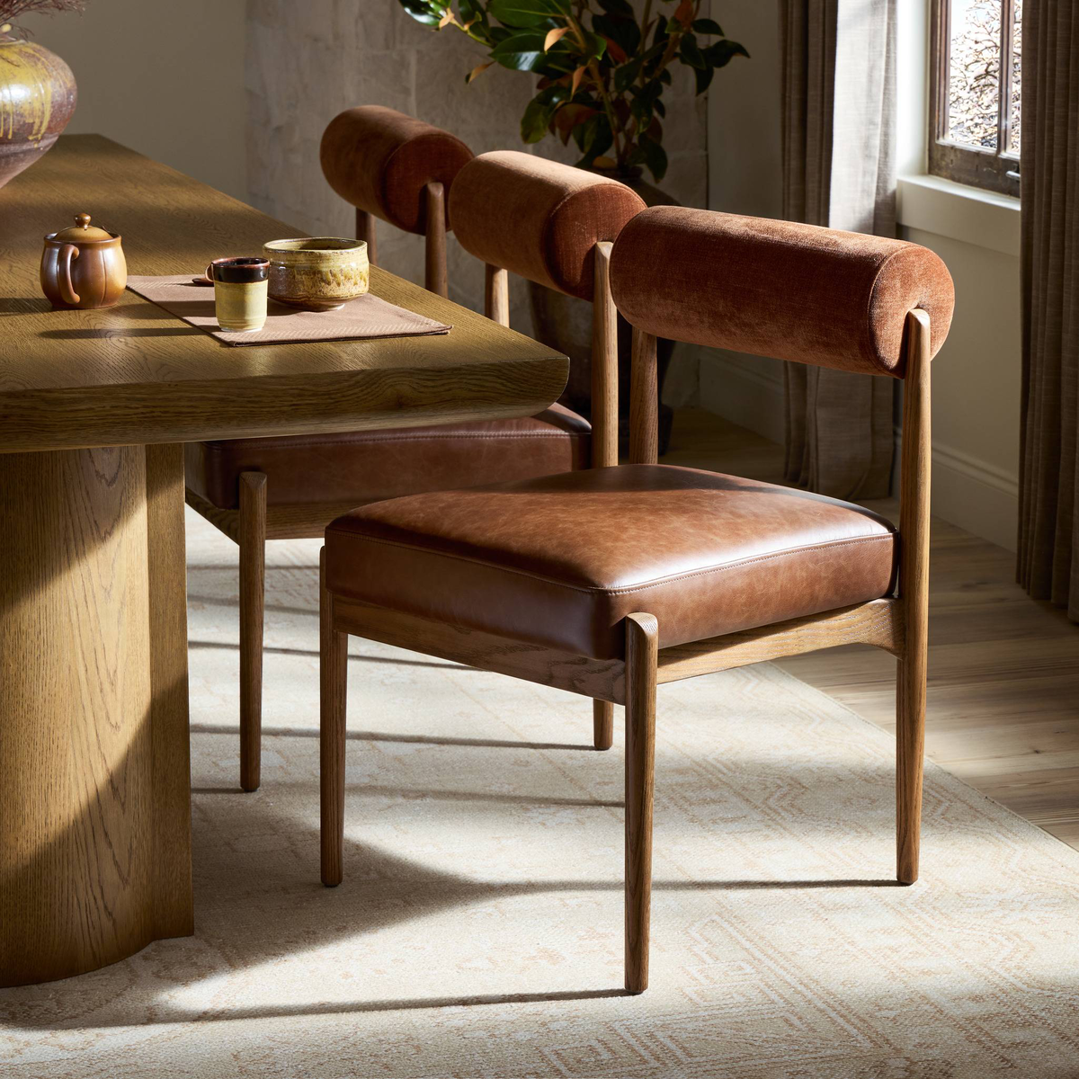 #color_seating/chairs/dining