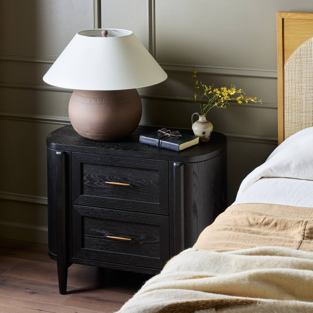 #color_drifted-matte-black-veneer