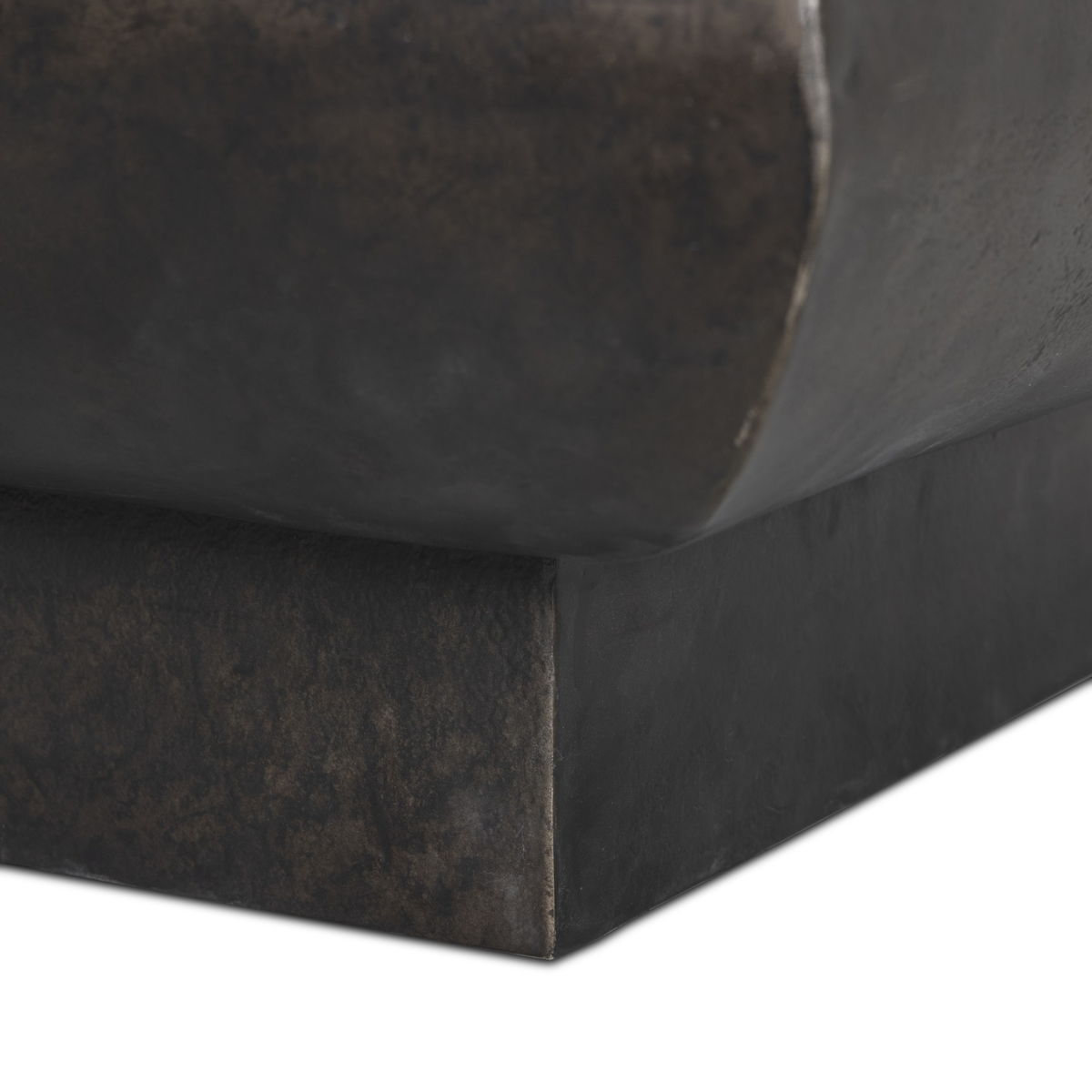 #color_distressed-bronze