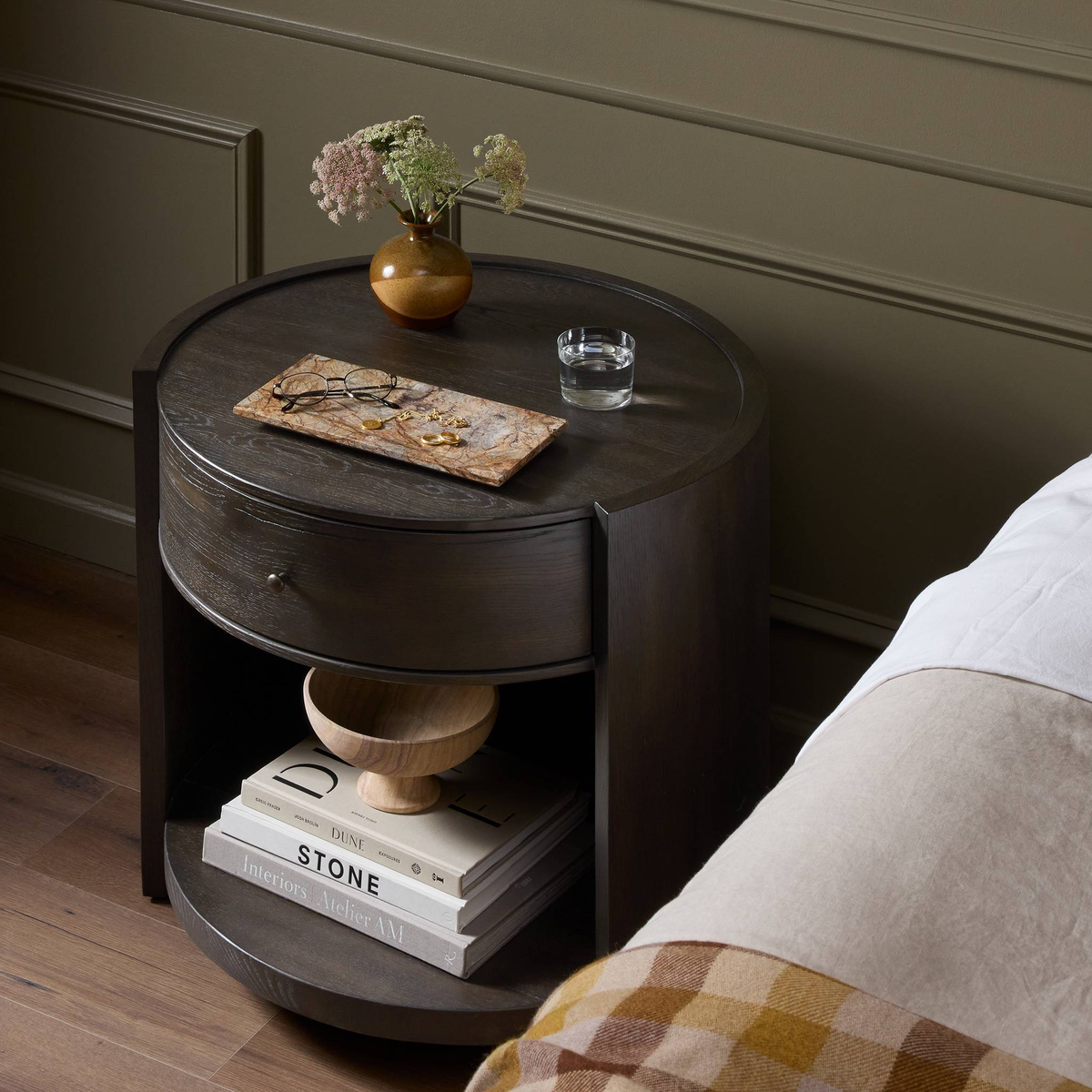 #color_smoked-black-veneer