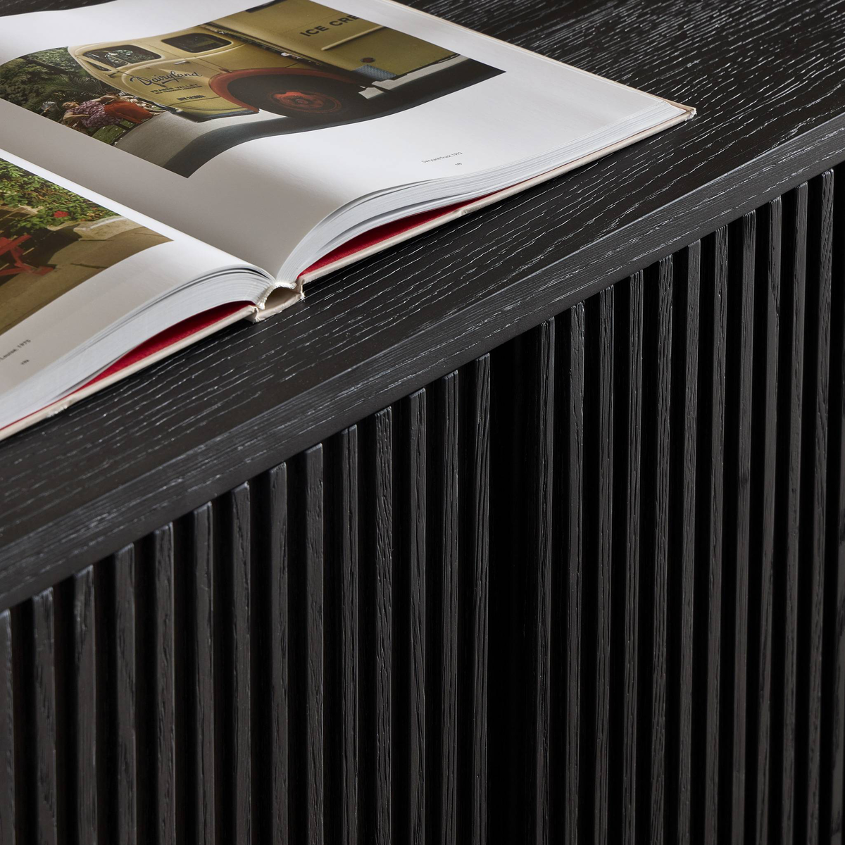 #color_cerused-black-oak