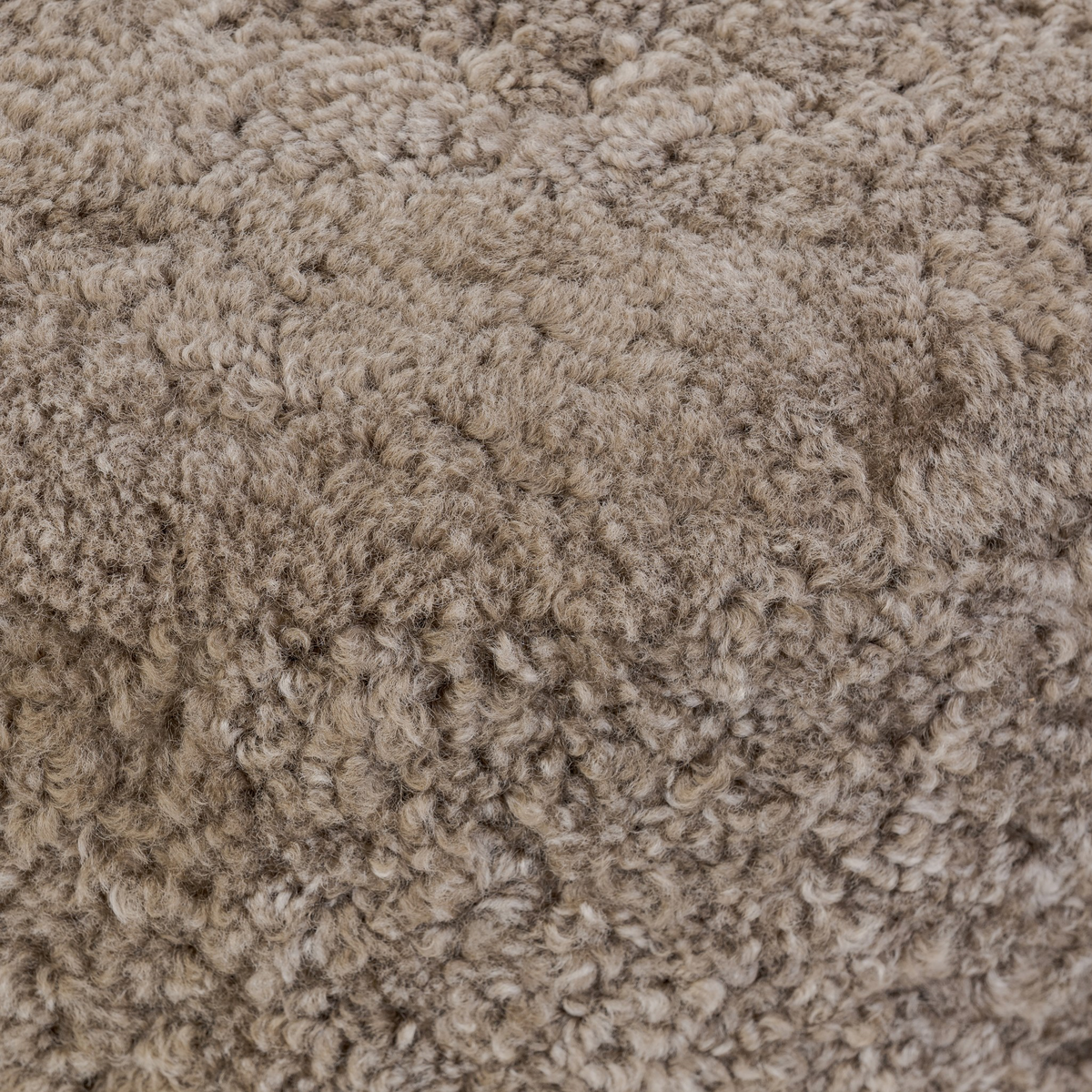 #color_taupe-shearling
