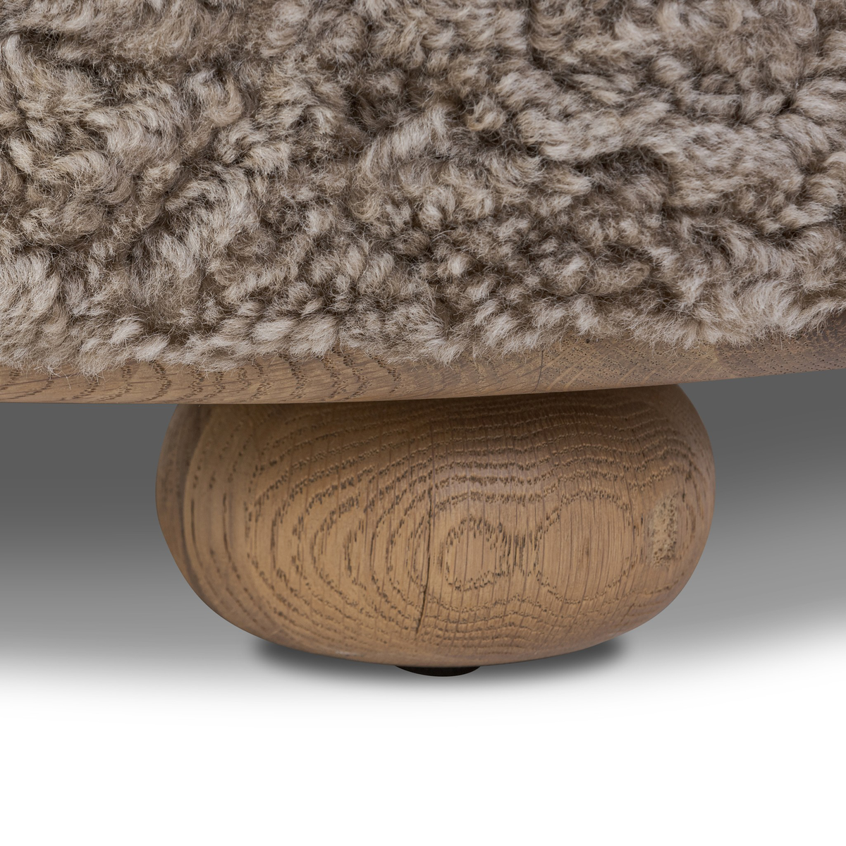 #color_taupe-shearling