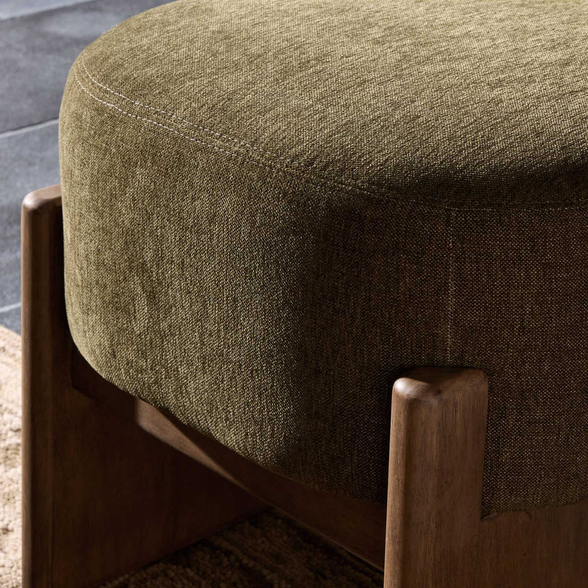 #color_sutton-olive