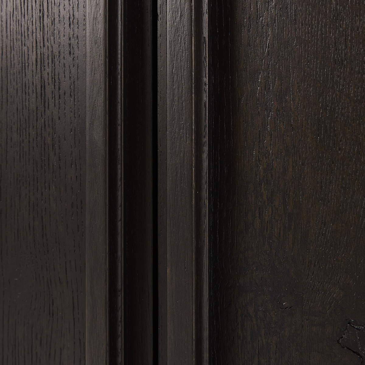 #color_smoked-black